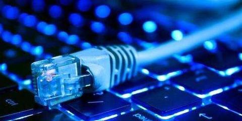 中國網民規模突破8.29億 學生群體領跑互聯網使用